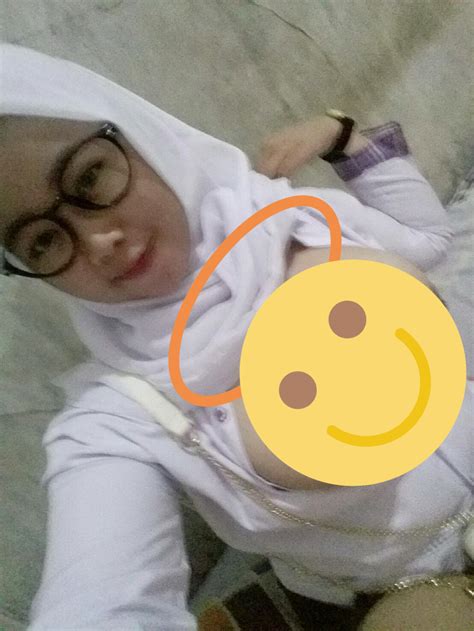 bokep abg jilbab|Bokep Jilbab Abg Smp Doyan Colmek Nikmat * BokepIndoh